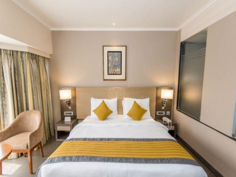 Grande Delmon Hotell Panaji Exteriör bild