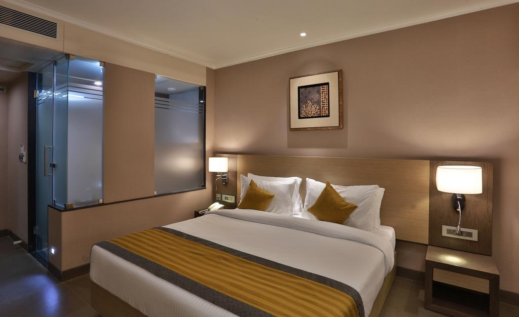Grande Delmon Hotell Panaji Exteriör bild